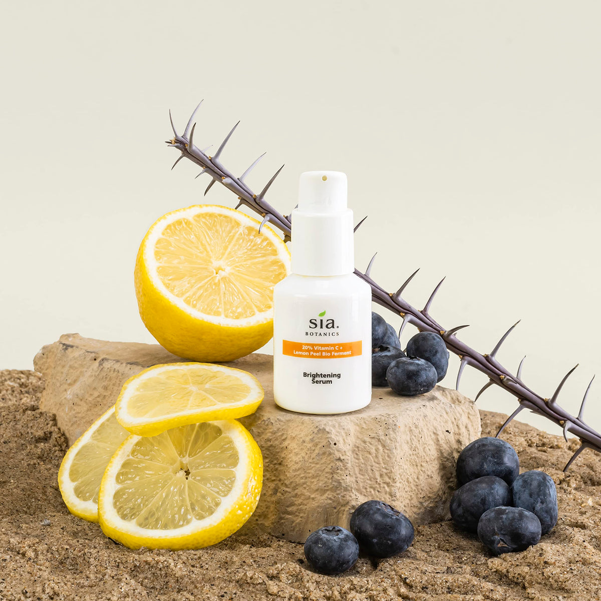 Brightening Face Serum with Vitamin C O9914